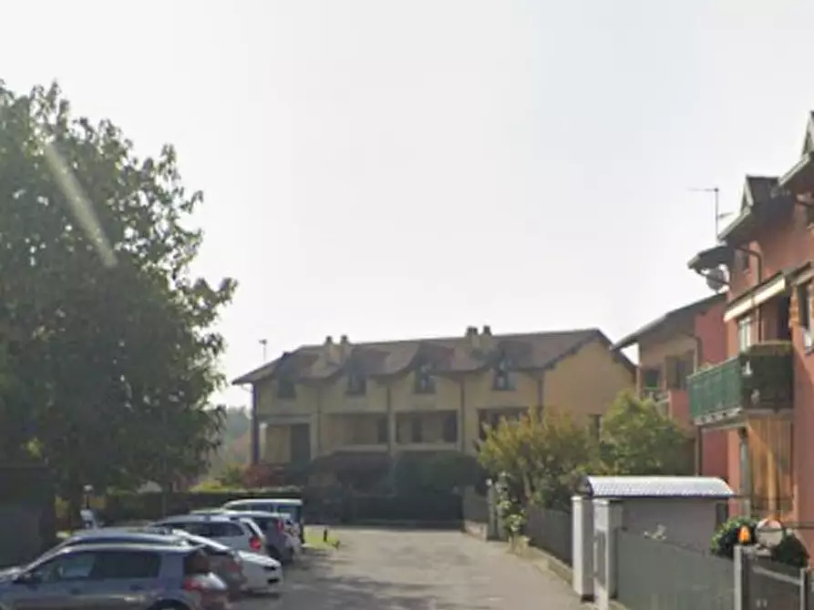 Immagine 13 di Appartamento in vendita  in Via S. Michele a Venegono Inferiore