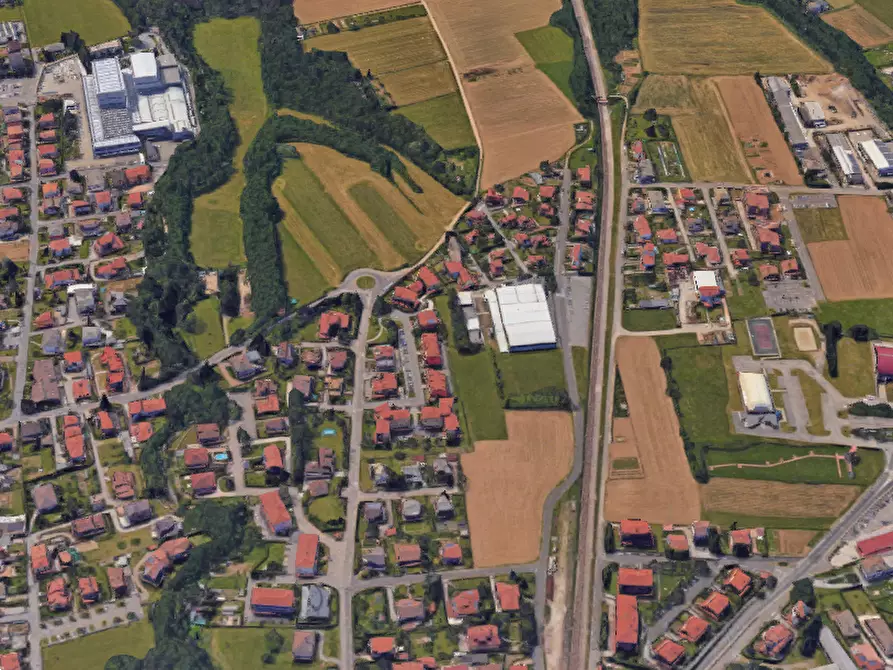 Immagine 18 di Appartamento in vendita  in Via S. Michele a Venegono Inferiore