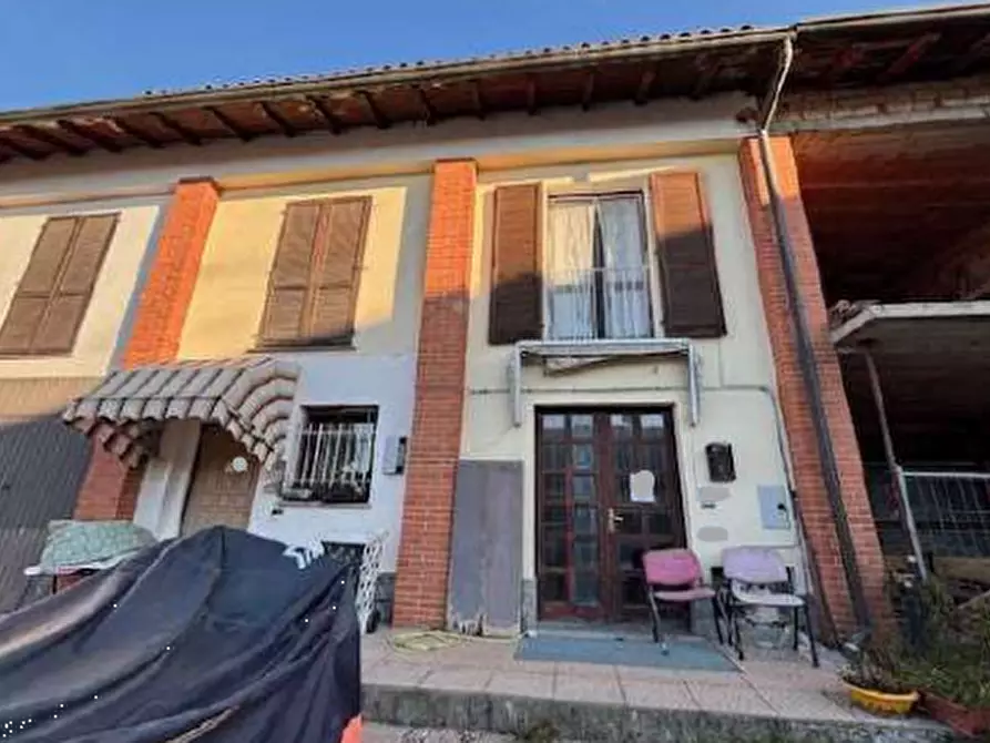 Immagine 1 di Appartamento in vendita  in Via Garibaldi a Venegono Superiore