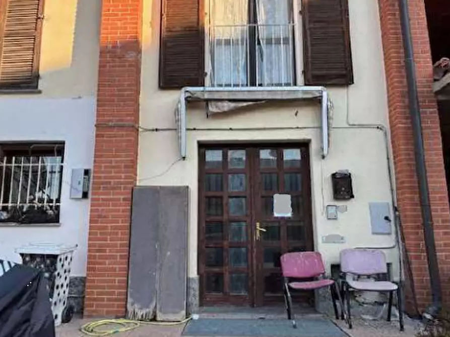 Immagine 2 di Appartamento in vendita  in Via Garibaldi a Venegono Superiore