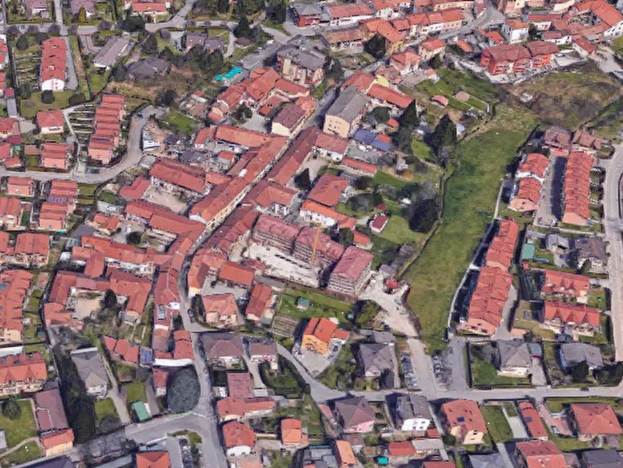 Immagine 8 di Appartamento in vendita  in Via Garibaldi a Venegono Superiore