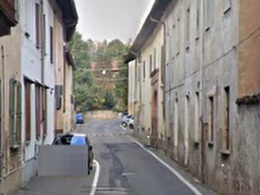 Immagine 9 di Appartamento in vendita  in Via Garibaldi a Venegono Superiore