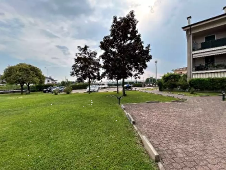 Immagine 14 di Appartamento in vendita  in Via Molinara a Bussolengo