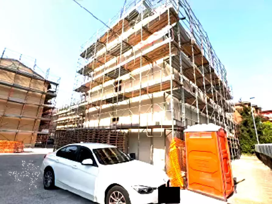 Immagine 4 di Appartamento in vendita  in Via Durlindana a Verona