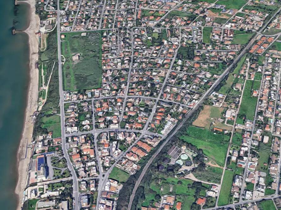 Immagine 9 di Appartamento in vendita  in Via Merope a Anzio