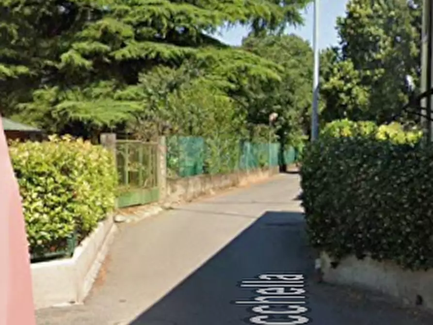 Immagine 5 di Appartamento in vendita  in Via Barrucchella a Verona