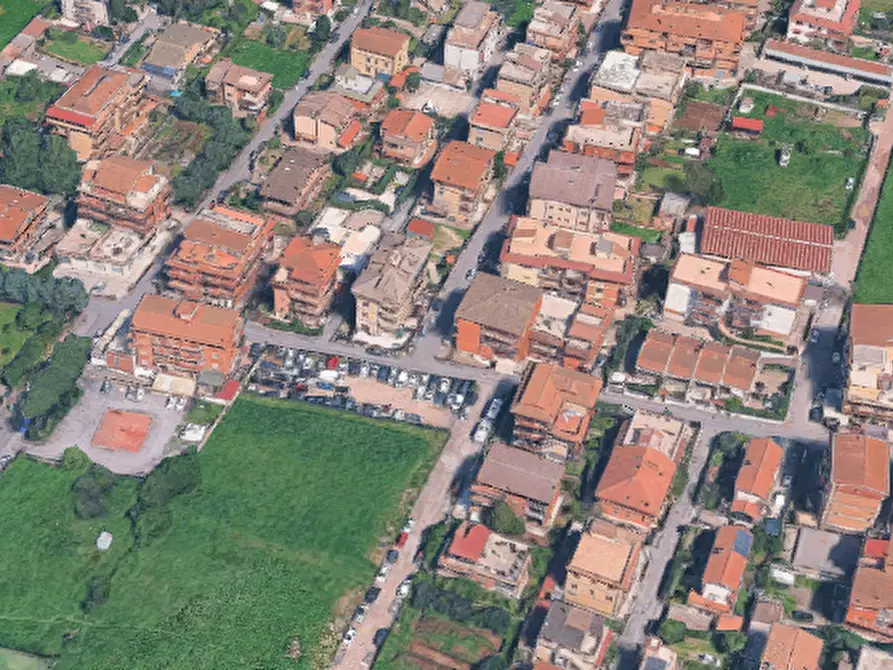 Immagine 9 di Magazzino in vendita  in Via Cenadi a Roma