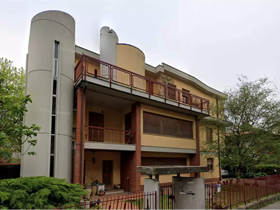 Immagine 8 di Villa in vendita  in Via Silvio Corbari a Forli'