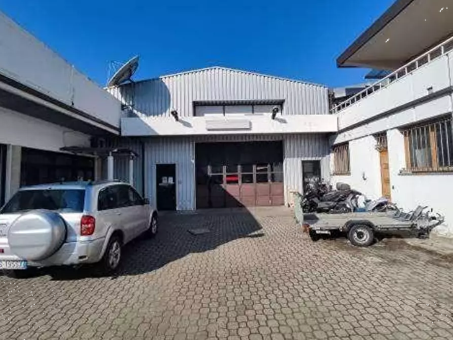 Immagine 6 di Negozio in vendita  in Via Padulli a Forli'