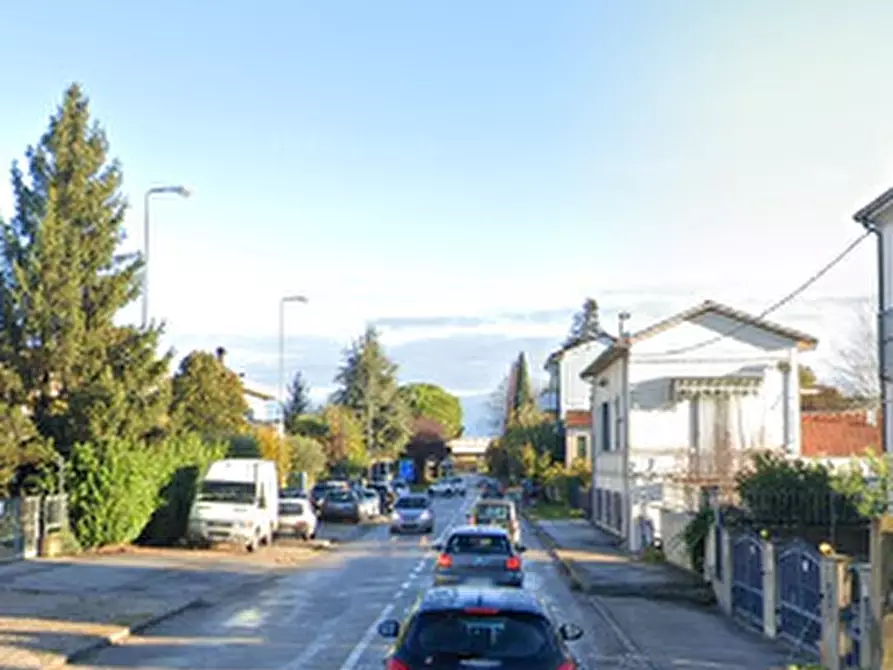 Immagine 8 di Negozio in vendita  in Via Padulli a Forli'