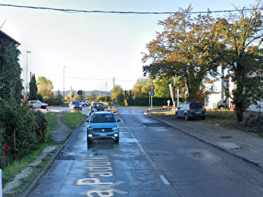 Immagine 9 di Negozio in vendita  in Via Padulli a Forli'