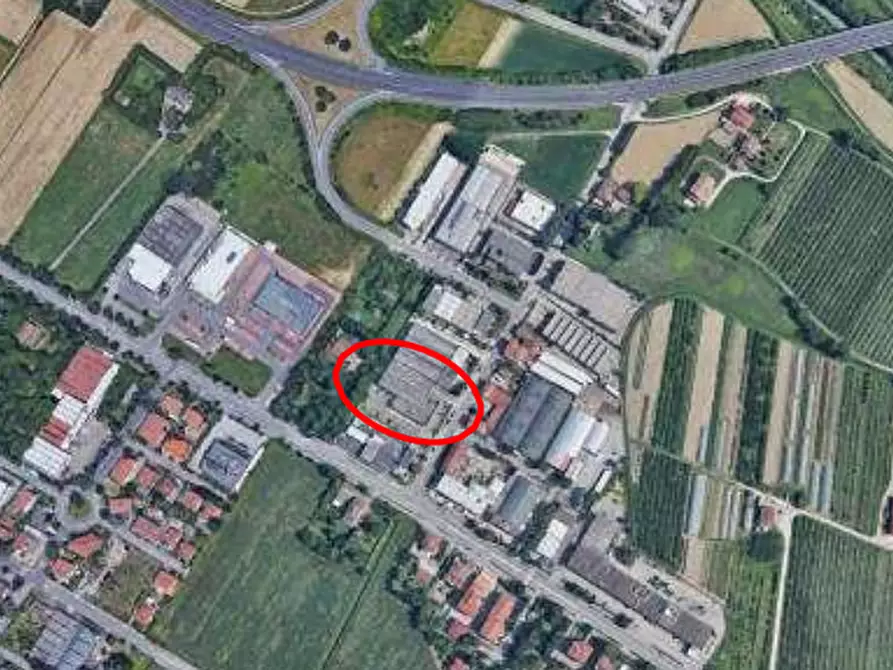 Immagine 11 di Negozio in vendita  in Via Padulli a Forli'