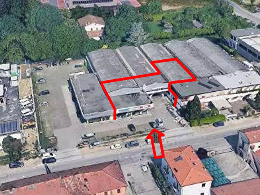 Immagine 12 di Negozio in vendita  in Via Padulli a Forli'