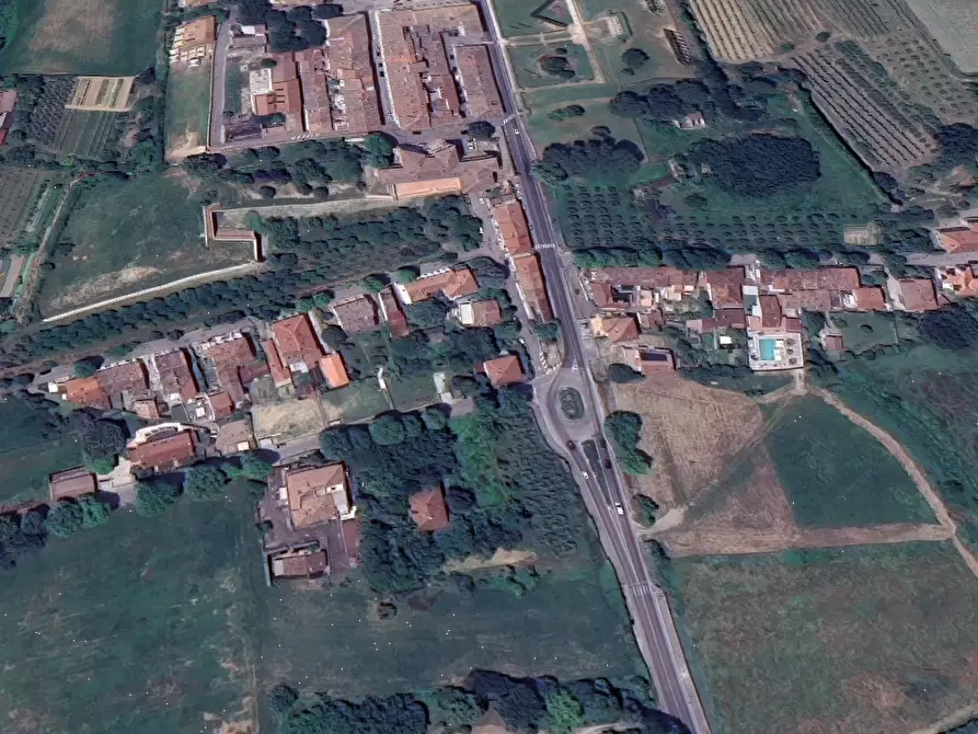 Immagine 5 di Negozio in vendita  in Via Armando Diaz  a Castrocaro Terme E Terra Del Sole