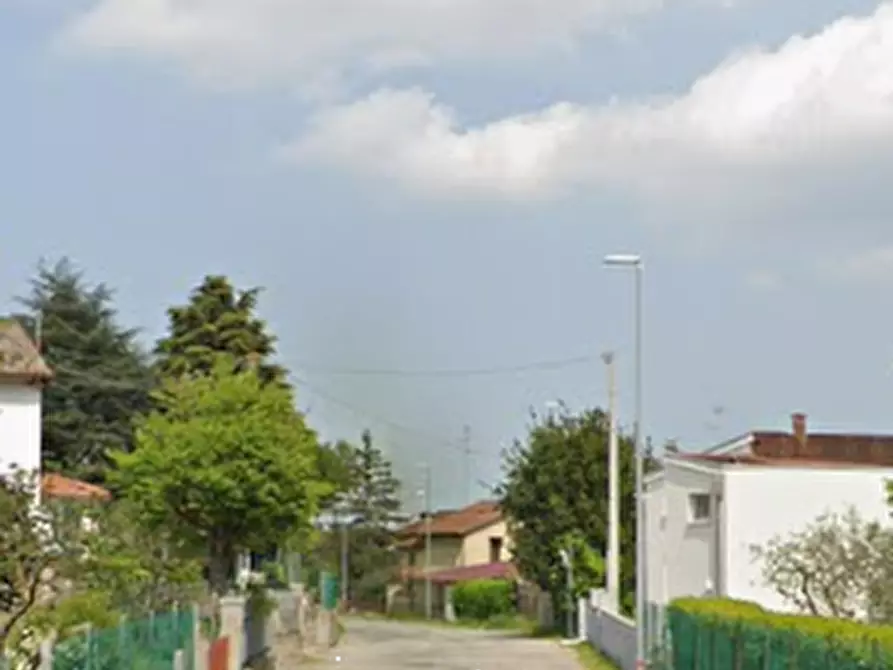 Immagine 3 di Laboratorio in vendita  in Via Angelo Masini a Castrocaro Terme E Terra Del Sole