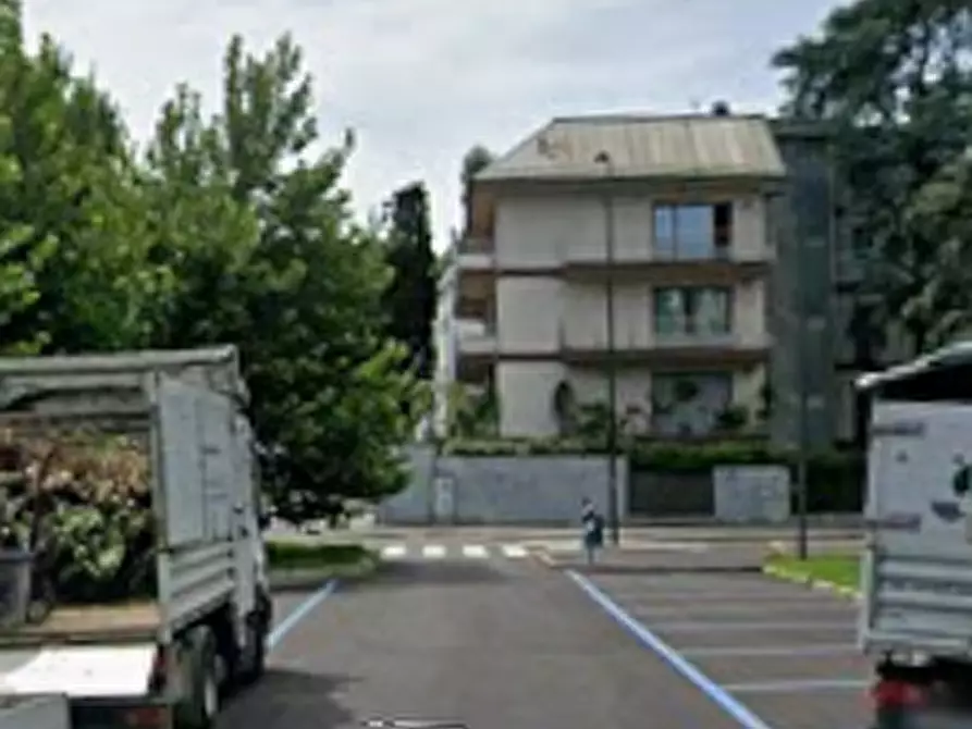 Immagine 3 di Appartamento in vendita  in Via degli Alerami a Milano