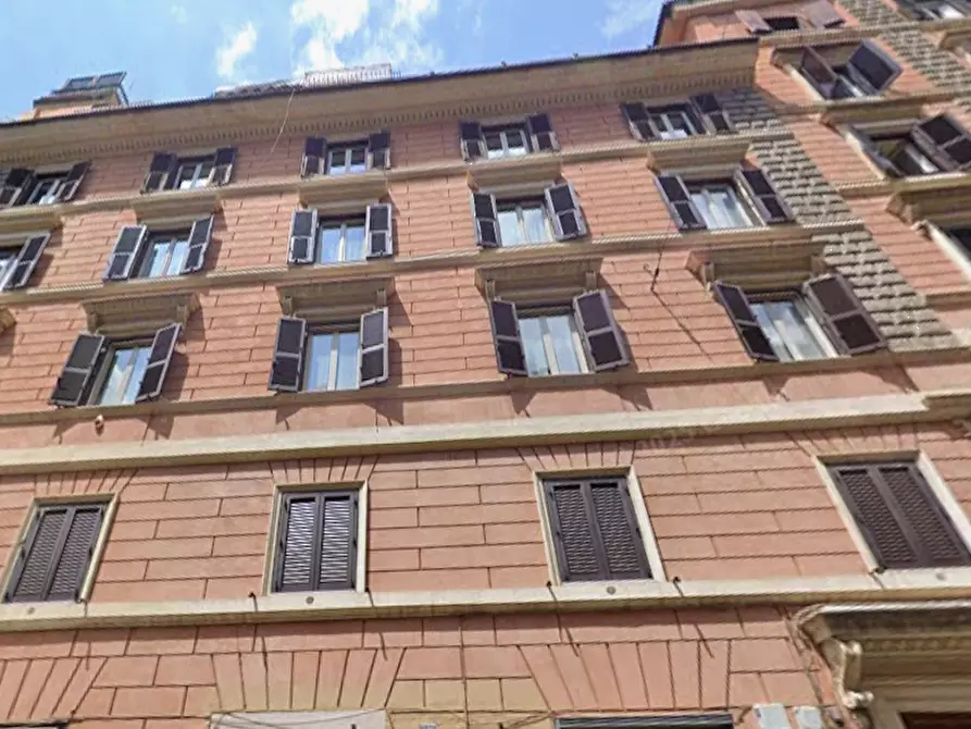 Immagine 3 di Appartamento in vendita  in Via Lazio a Roma