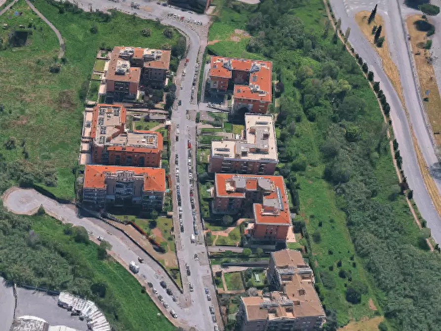 Immagine 3 di Posto auto in vendita  in Via Fillia a Roma