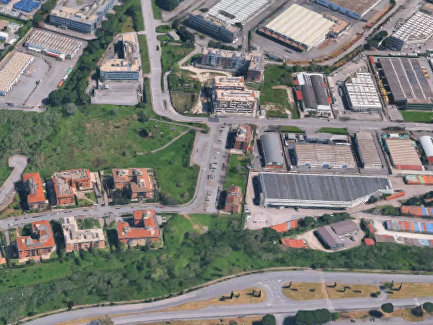 Immagine 4 di Posto auto in vendita  in Via Fillia a Roma