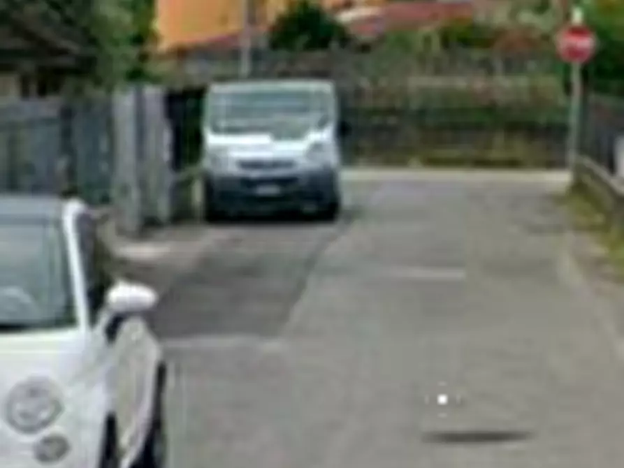 Immagine 10 di Posto auto in vendita  in Via Alessandro Volta a Ghedi