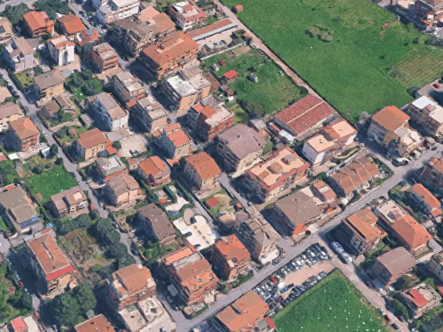 Immagine 17 di Magazzino in vendita  in Via Cenadi a Roma