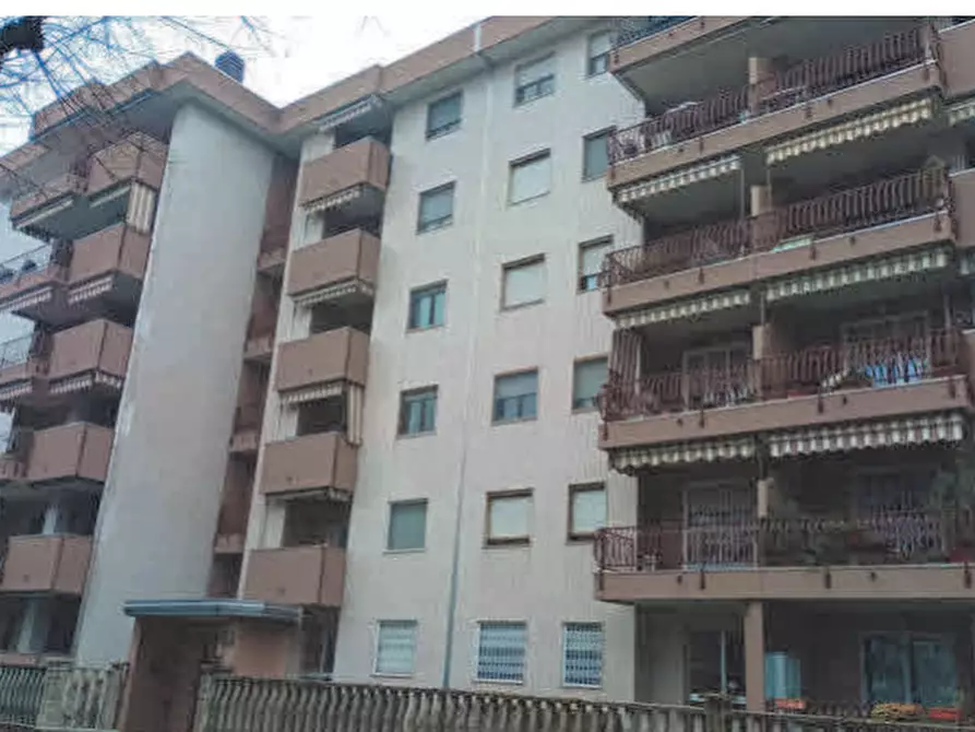 Immagine 1 di Appartamento in vendita  in Viale Liberazione a Corsico