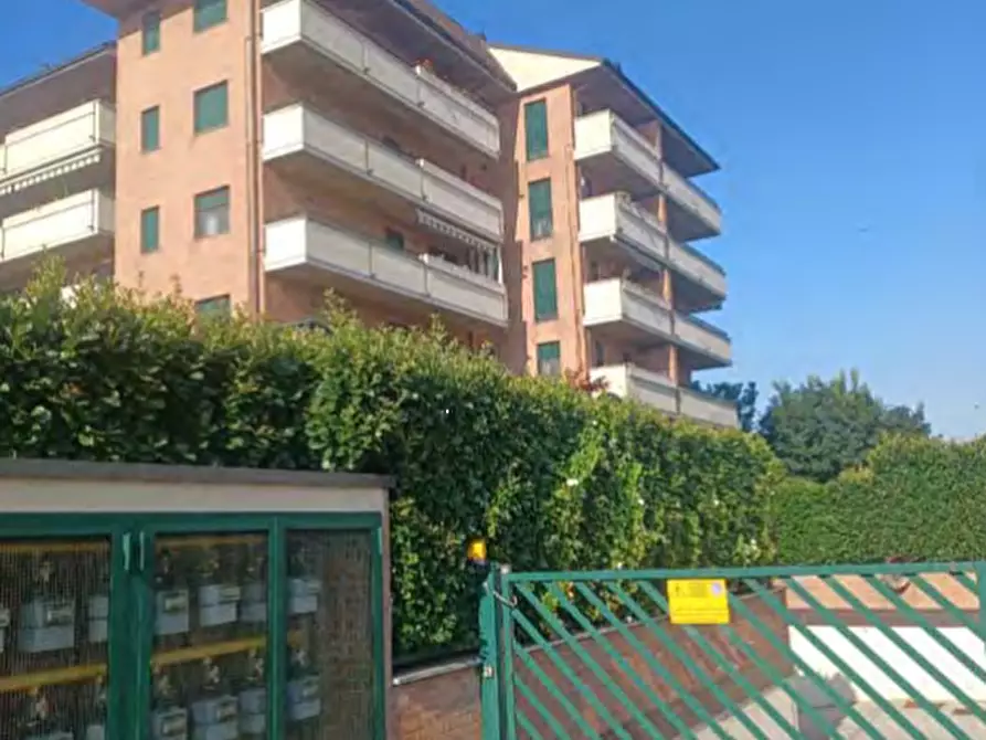 Immagine 1 di Appartamento in vendita  in via Massimo D'Antona a Pioltello