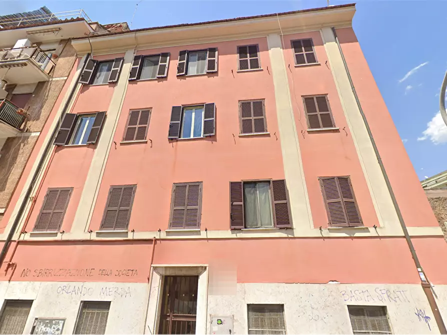 Immagine 9 di Appartamento in vendita  in Via Natale Palli a Roma