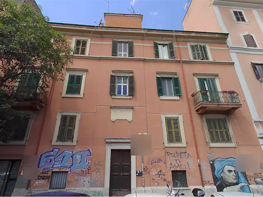 Immagine 7 di Negozio in vendita  in Via Erasmo Gattamelata a Roma