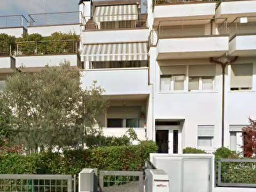 Immagine 13 di Appartamento in vendita  in via Emilia a Rubano