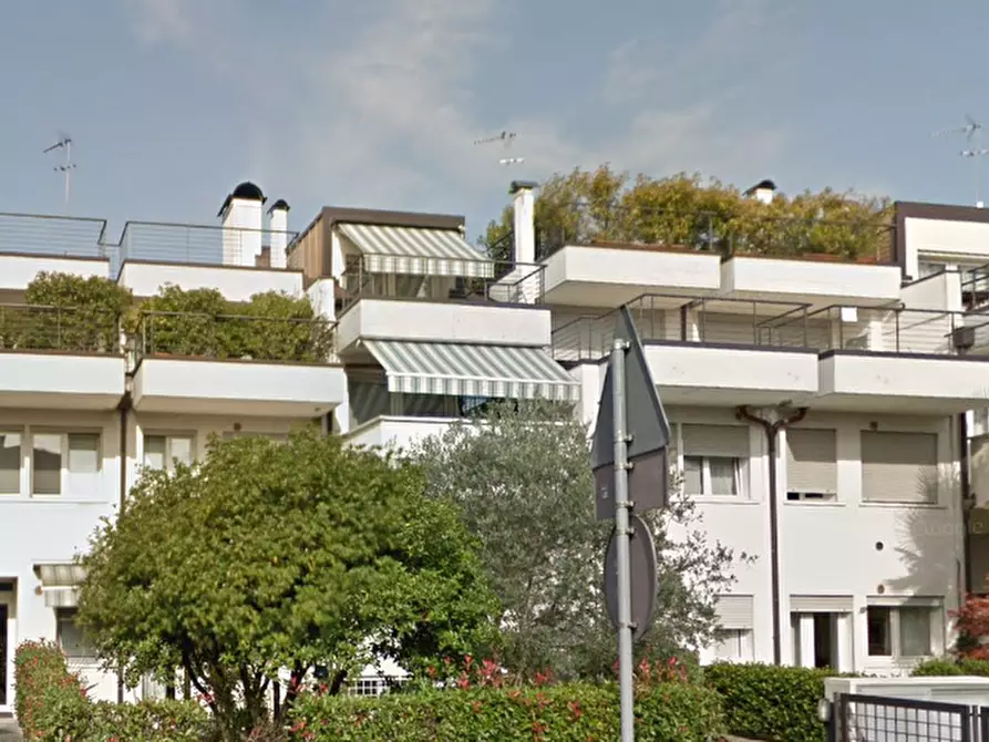 Immagine 24 di Appartamento in vendita  in via Emilia a Rubano