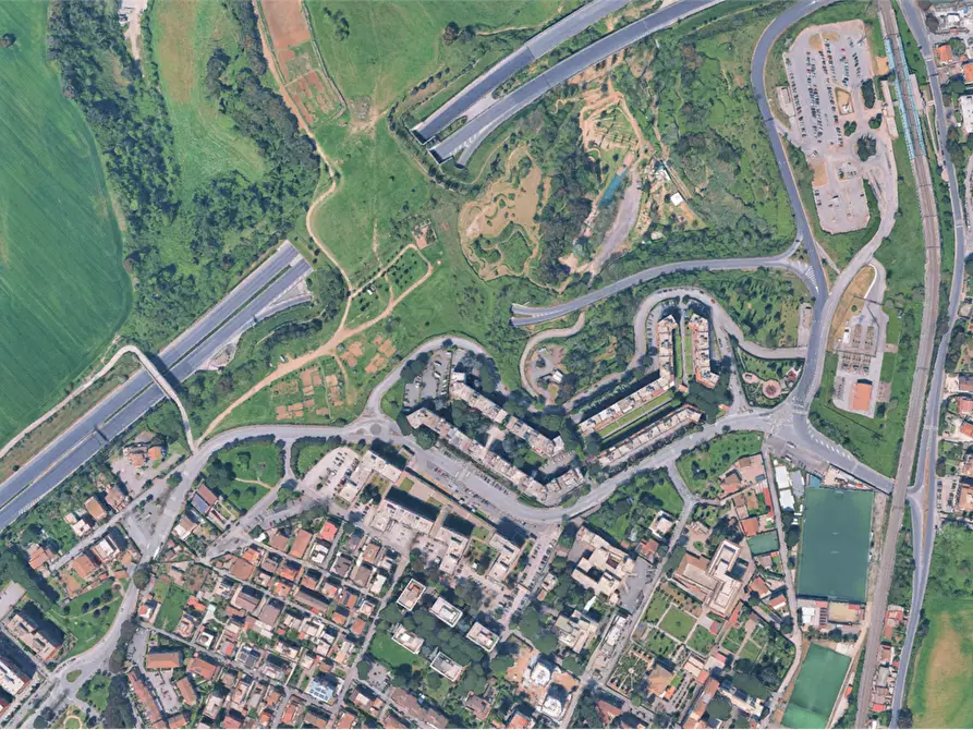 Immagine 18 di Appartamento in vendita  in Via Gallicano nel Lazio a Roma