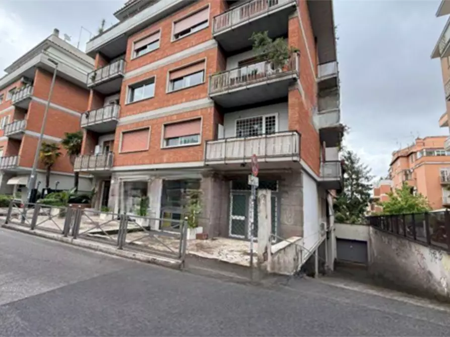 Immagine 1 di Posto auto in vendita  in Via del Casaletto a Roma