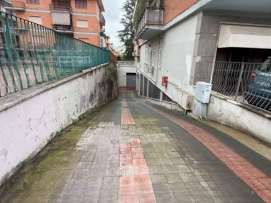 Immagine 2 di Posto auto in vendita  in Via del Casaletto a Roma