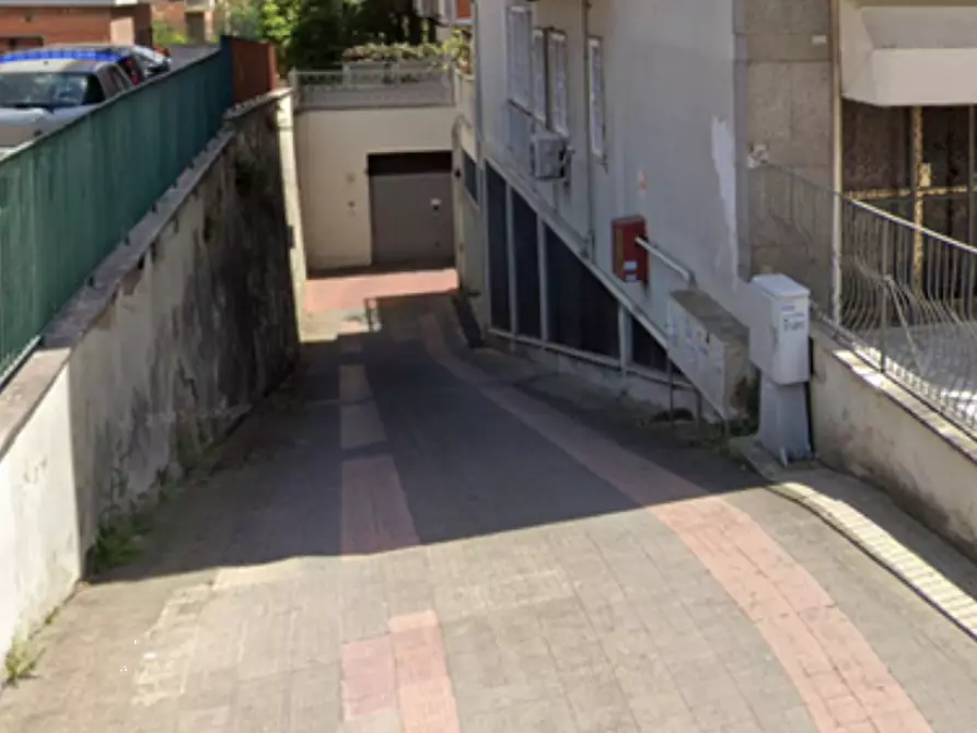 Immagine 4 di Posto auto in vendita  in Via del Casaletto a Roma