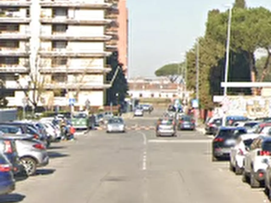 Immagine 12 di Appartamento in vendita  in Via Libero Leonardi a Roma