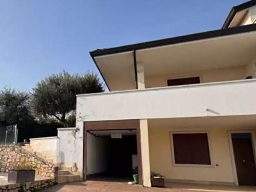 Immagine 6 di Villa in vendita  in Via Monte Baldo a Lavagno