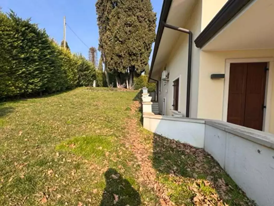 Immagine 9 di Villa in vendita  in Via Monte Baldo a Lavagno