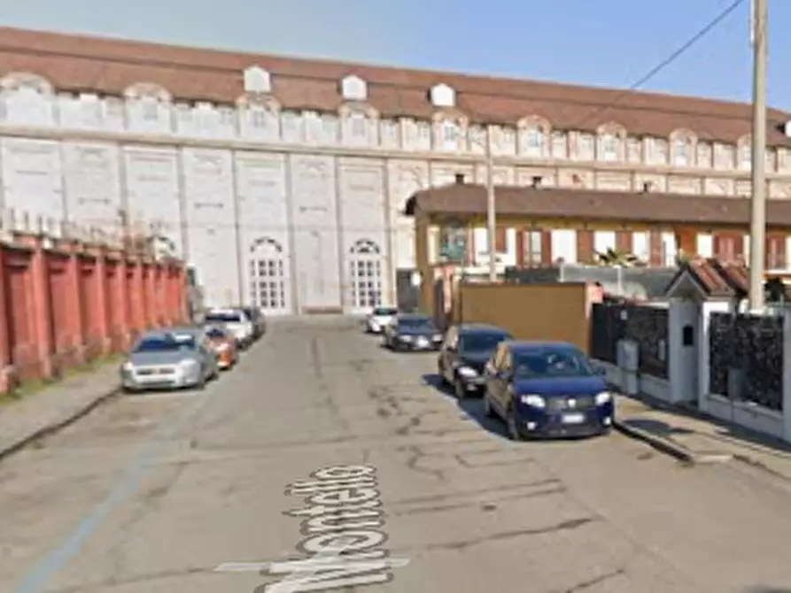 Immagine 9 di Appartamento in vendita  in Via Montello a Venaria Reale