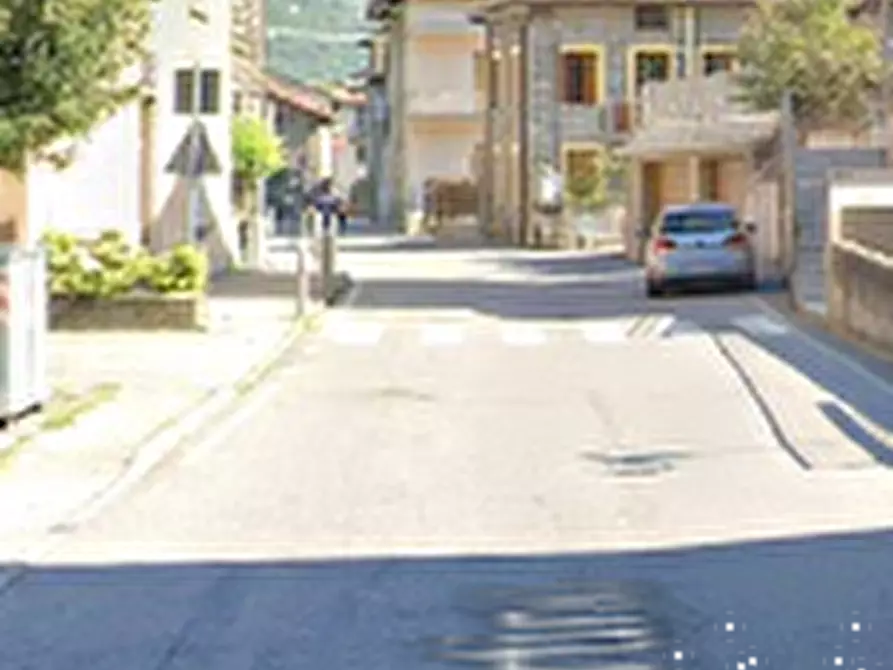 Immagine 10 di Appartamento in vendita  in Via San Martino a Esine