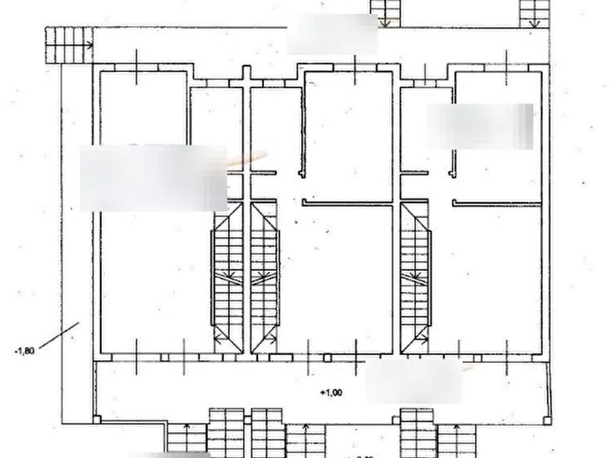 Immagine 12 di Stabile in vendita  in Via Carlo Casini a Roma