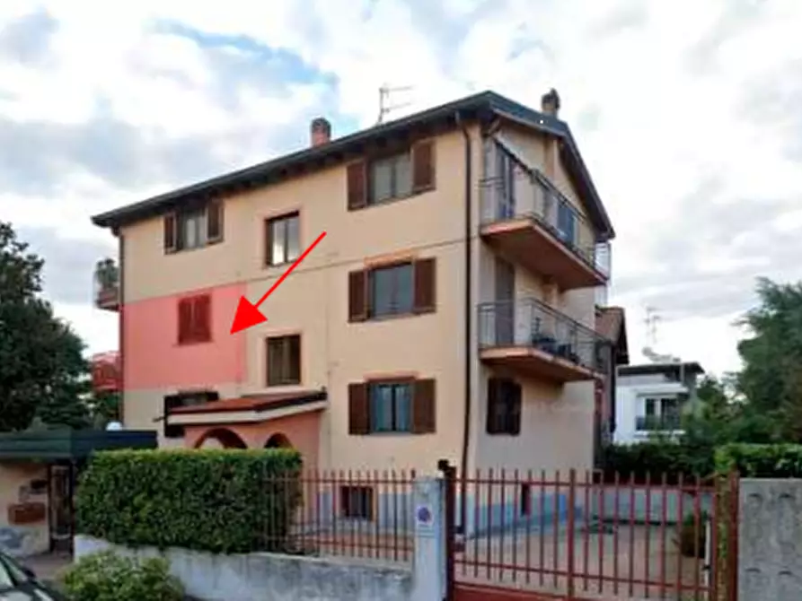 Immagine 2 di Appartamento in vendita  in Via Giotto a Trezzano Sul Naviglio