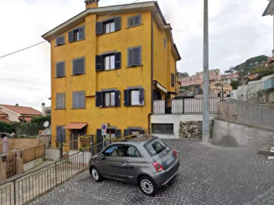 Immagine 9 di Appartamento in vendita  in Via Borgo Valle Vergine a Rocca Di Papa