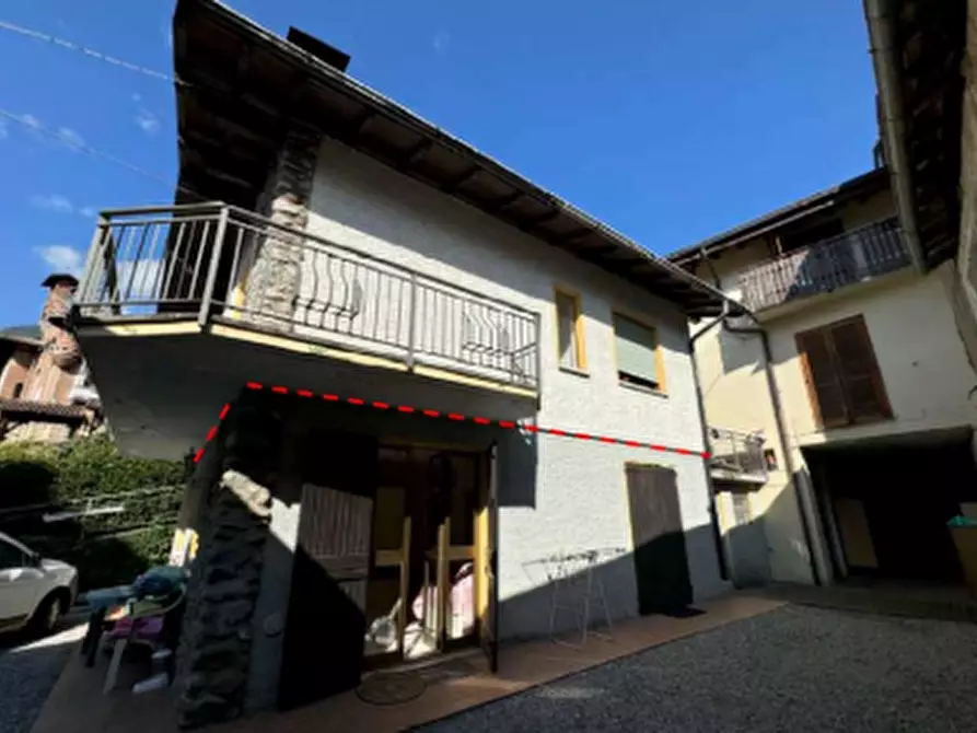 Immagine 1 di Appartamento in vendita  in Via Vittorio Emanuele a Introbio