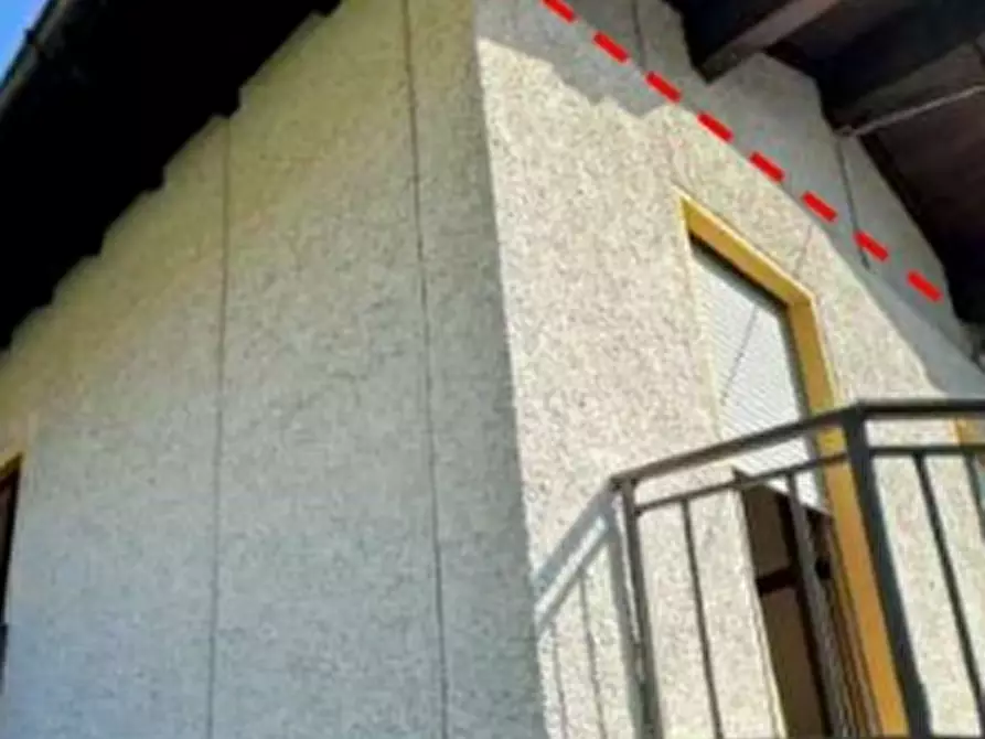 Immagine 3 di Appartamento in vendita  in Via Vittorio Emanuele a Introbio