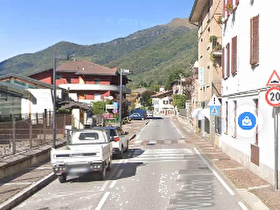 Immagine 18 di Appartamento in vendita  in Via Vittorio Emanuele a Introbio