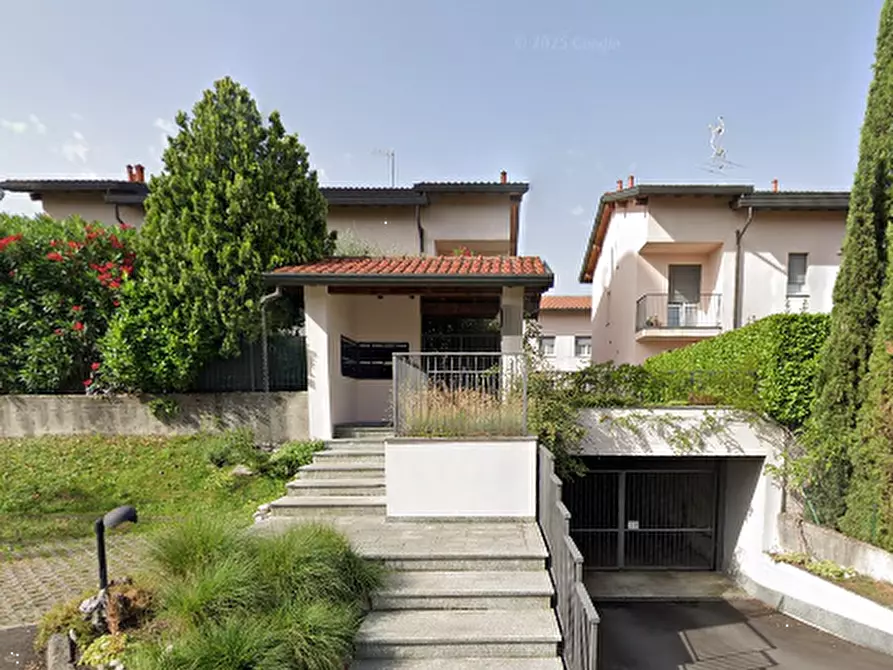Immagine 2 di Appartamento in vendita  in Via Guglielmo Marconi  a Costa Masnaga