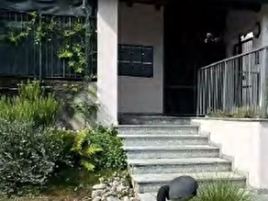Immagine 5 di Appartamento in vendita  in Via Guglielmo Marconi  a Costa Masnaga