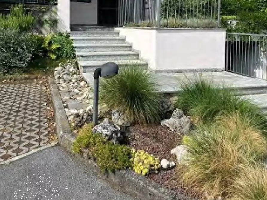 Immagine 6 di Appartamento in vendita  in Via Guglielmo Marconi  a Costa Masnaga