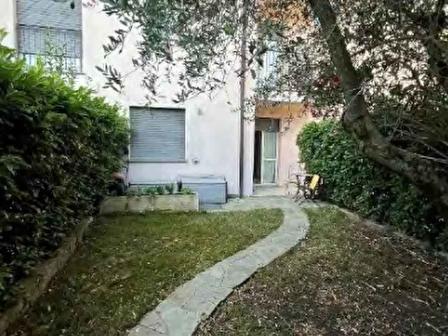 Immagine 13 di Appartamento in vendita  in Via Guglielmo Marconi  a Costa Masnaga